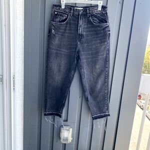 100% Cotton Zara High Rise Distressed Cropped Raw Hem Jeans Black